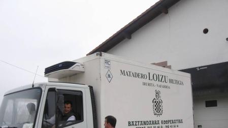 Baztan rebate la denuncia pública de irregularidades en el matadero