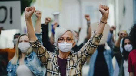 La pandemia ha dado un fuerte frenazo a nuestras inercias psicológicas, sociales, políticas, económicas, laborales…
