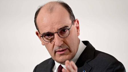 Francia impone un confinamiento suave a 23 millones de ciudadanos