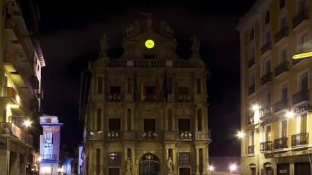 Pamplona apagará este sábado la iluminación de una veintena de edificios y monumentos