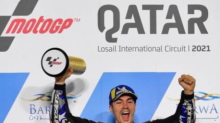 Maverick Viñales domina con autoridad y estrategia el GP de Catar