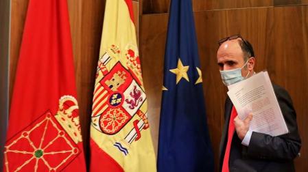 El Parlamento va a cambiar la ley que forzó la salida de Ayerdi