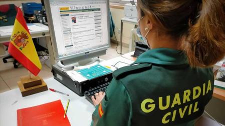 Investigado un hombre en Tierra Estella por gastar 743 euros en compras por internet con una cartera extraviada
