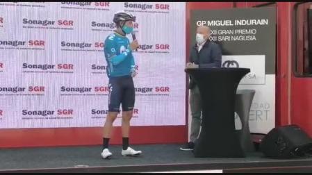 Vídeo: Alejandro Valverde ya ha firmado en su último Gran Premio Miguel Induráin