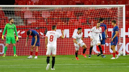 Marcos Acuña celebra el gol marcado al Atlético de Madrid