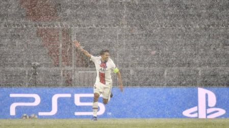 Mbappé reina bajo la nieve de Múnich