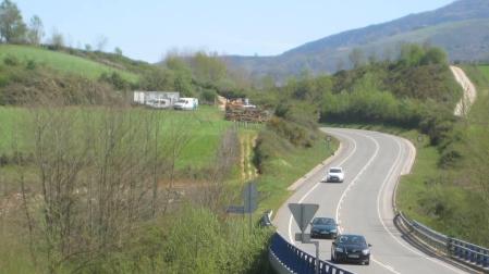 Activistas contrarios al proyecto de Aroztegia paralizan las obras