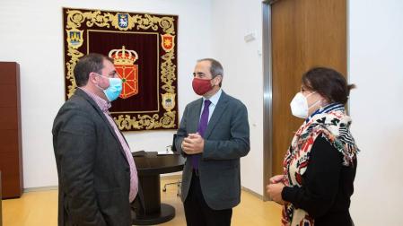 Parlamento de Navarra y UN renuevan el convenio de colaboración