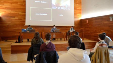 El Parlamento Joven de Navarra debate sobre educación en su quinto pleno