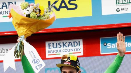 Roglic se exhibe en Arrate para proclamarse campeón