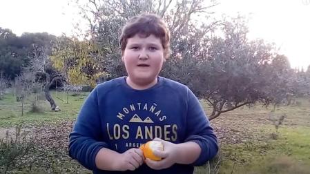 Miquel Montoro, el payés youtuber: "De bebé me dormían en el tractor"