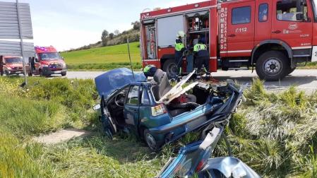 Herida una joven tras chocar contra una señal en Obanos