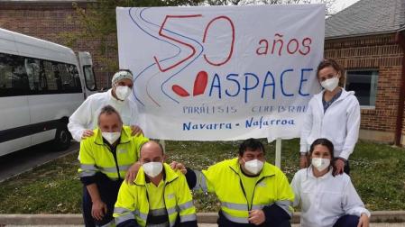 El acto se ha celebrado en el Parlamento de Navarra, donde la entidad ha recibido el reconocimiento de las instituciones navarras