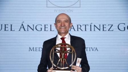 Miguel Ángel Martínez-González, catedrático de la UN, Premio Nacional de Medicina Siglo XXI