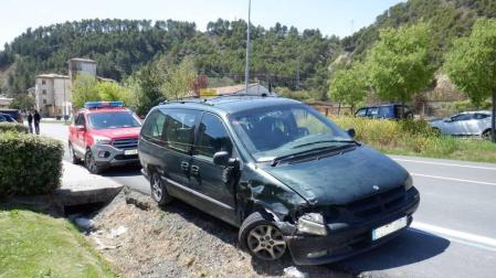 Un conductor embiste a tres coches en Sangüesa y da positivo en alcoholemia