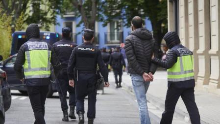 Detenidos varios miembros de LAB en una operación policial