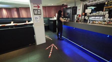 Navarra reabre este jueves el interior de los locales de hostelería con aforo al 30% tras casi dos meses de cierre por las restricciones  del Gobierno de Navarra frente al Covid-19.