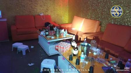 Desalojado de madrugada un karaoke con 81 personas, 9 de ellas menores