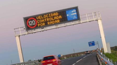 Rebajan una multa de radar en la AP-15 por no aplicar el margen de error