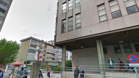 Piden casi 7 años de cárcel para un padre por golpear y humillar a su hija
