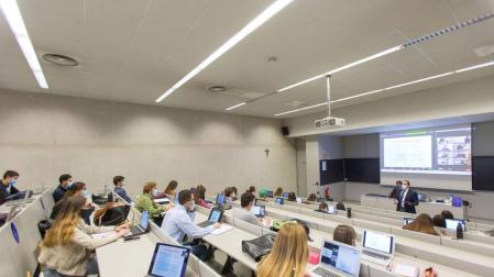 La Universidad de Navarra recibe 5.692 solicitudes de admisión, un 21,5 % más que el año pasado
