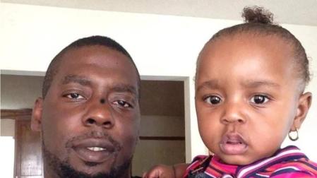 Andrew Brown Jr. con su hija, en una foto sin fechar.