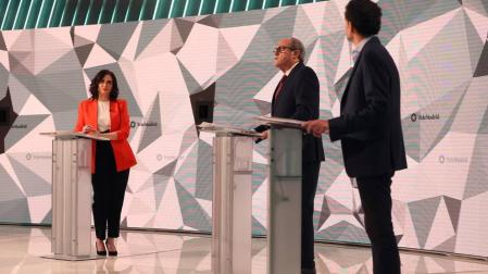 Iglesias ataca a Ayuso por los fallecidos y ella le recrimina por ser "mezquino"