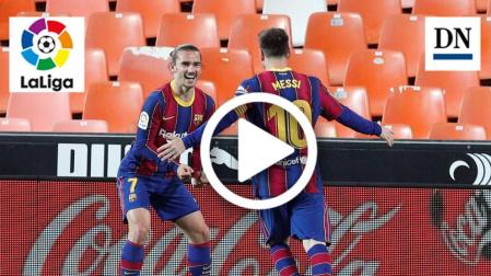 Messi y Griezmann celebran un gol