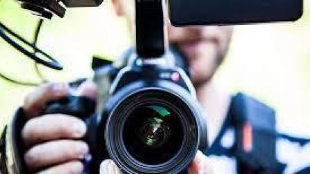 Reporteros gráficos se asocian en Navarra defensa de su trabajo