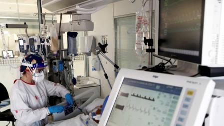 Sanidad registra 126 muertes por coronavirus en las últimas horas