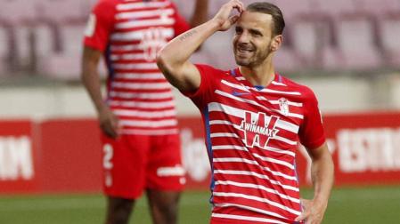 Competición impone tres partidos de suspensión a Roberto Soldado