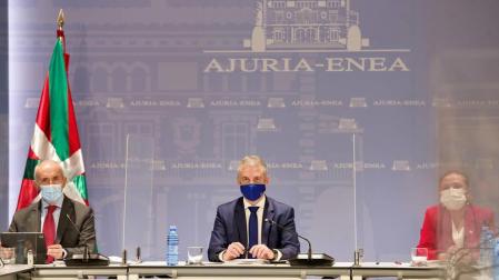 El lehendakari Iñigo Urkullu ha presidido la reunión del comité asesor del Plan de Protección Civil de Euskadi para informar de las restricciones que se aplicarán en Euskadi a partir del domingo, cuando decaiga el estado de alarma.