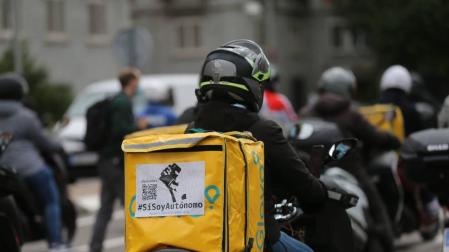 El Consejo de Ministros aprueba la ley de los "riders"
