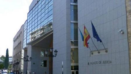 Cárcel para una médica por la muerte de una bebé que se tragó una palomita