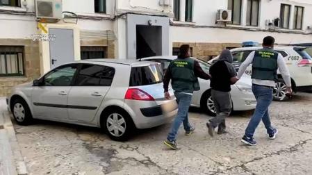 Tres detenidos por difundir el yihadismo en centros penitenciarios