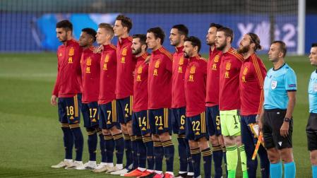 Foto del once inicial de la selección española de fútbol en el partido de la Liga de Naciones ante Suiza.