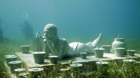 Fotografía del museo subacuático de Cancún México