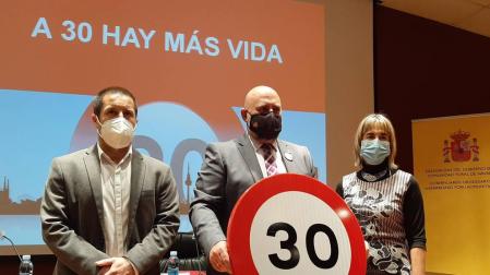Tráfico destaca que la limitación de la velocidad a 30 km/h "salva vidas"