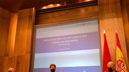María Chivite y el consejero Ciriza comparecen en rueda de prensa