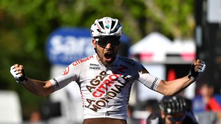 Vendrame le gana el pulso a Hamilton para culminar la fuga en Bagno di Romagna