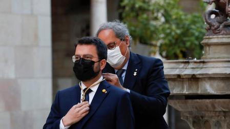 Aragonès toma posesión en un acto con Torra y sin menciones a la Constitución