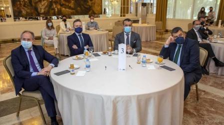 El expresidente de Telefónica dio una charla bajo el título "España 5.0. Hacia un nuevo modelo de reindustrialización" durante la jornada de DN Management celebrada este martes, 25 de mayo, en el hotel Tres Reyes de Pamplona.