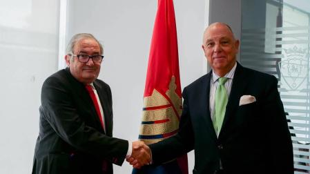 Osasuna "ficha" a la Cámara Navarra de Comercio