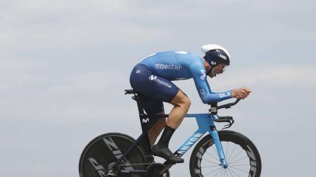 Imanol Erviti: “Movistar tiene que correr con cabeza en el Tour, gastar la bala en el momento”