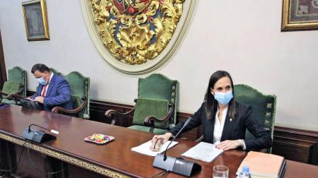 Al concejal Labairu también le llevó el coche la grúa pero no pagó