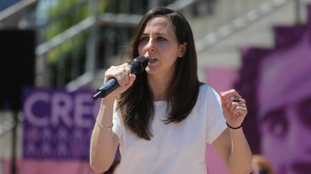 Belarra proclama que está "cansada" de "arrastrar" al PSOE para cumplir medidas como la Ley de Vivienda