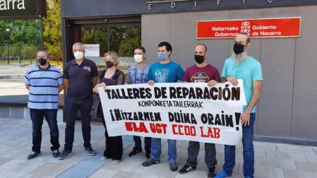 Representantes de los sindicatos reclaman un convenio digno para los talleres de reparación.