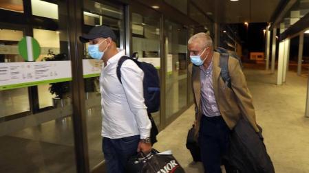 El líder del Frente Polisario viajó por carretera de Logroño a Noáin acompañado de su personal de confianza. Un vuelo argelino lo sacará de España donde fue atendido y tratado contra el coronavirus.