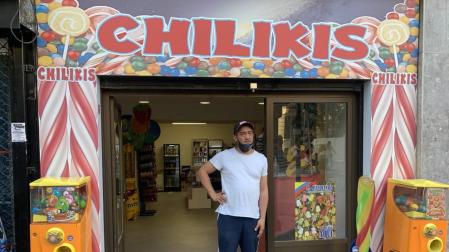 Nueva tienda de chuches en la antigua heladería Nalia en Sarasate