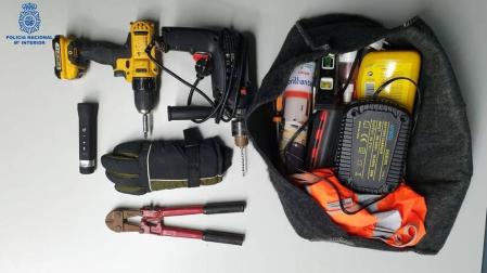 Detenido por robar maquinaria valorada en 2.000 euros de un trastero